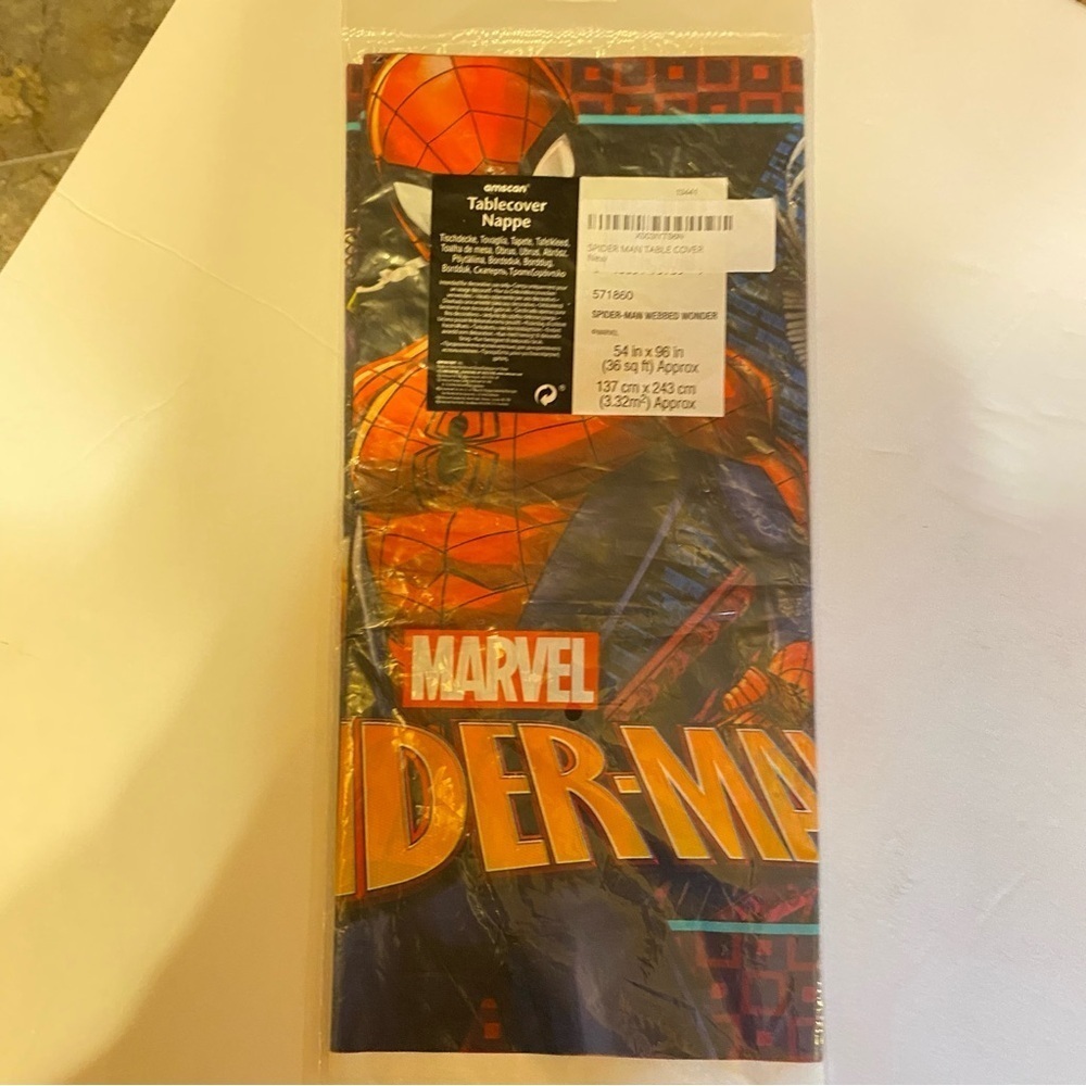 Spider-Man Webbed Wonder Tablecover - 54in c 96in (36 sq ft) - New